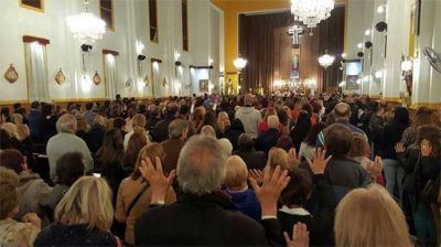 Fieles veneraron a la Virgen Mar�a del Rosario  en la comunidad Jes�s Pan de Vida de Pi�eyro