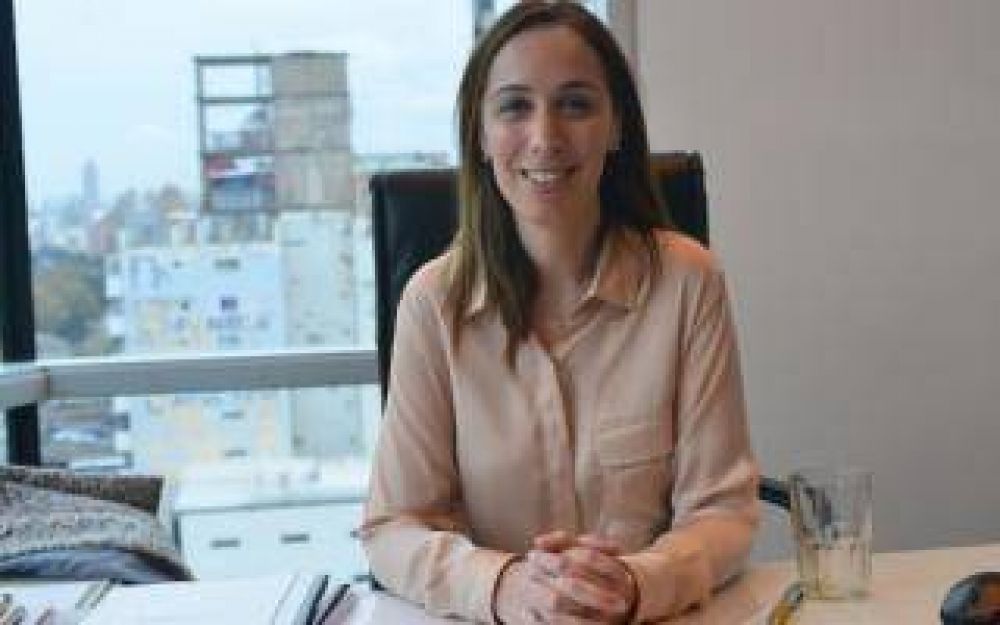 Vidal re�ne a su gabinete en La Plata