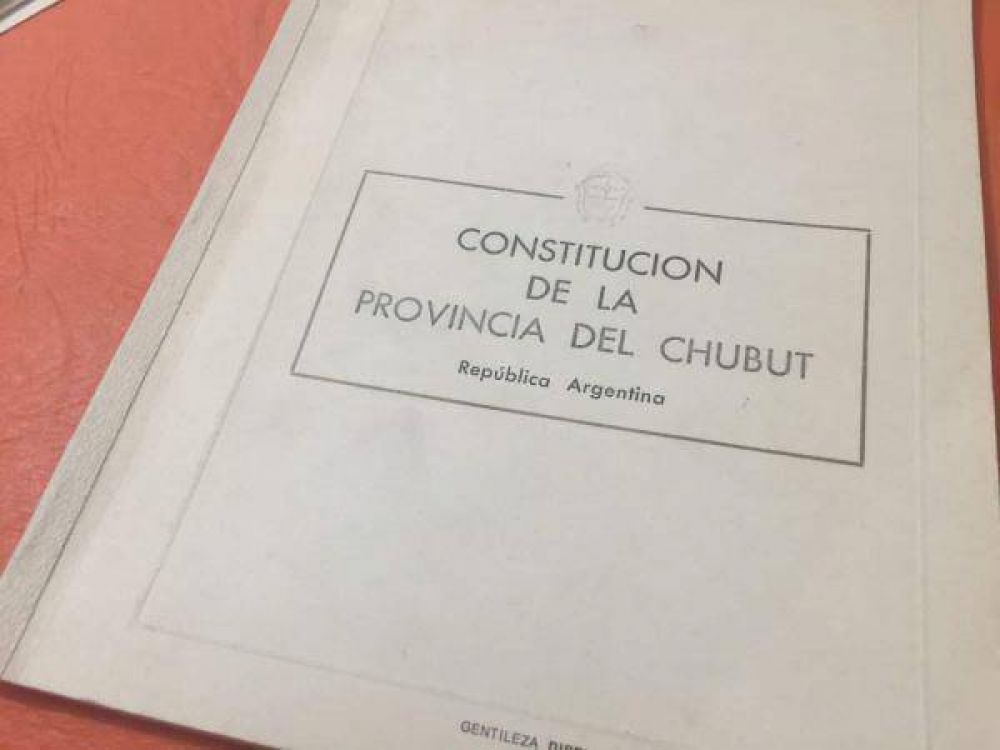 �Reforma constitucional junto a las legislativas?