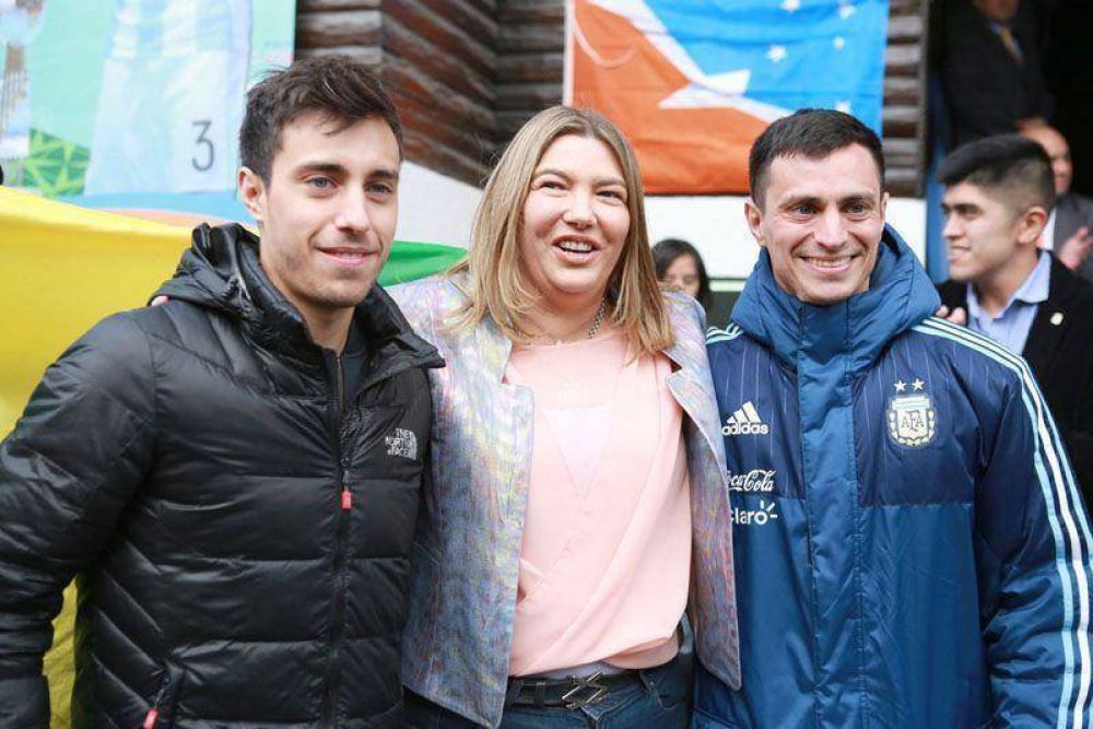 Los Vaporaki llegaron a Ushuaia y los declararon �Personalidades Destacadas del Deporte�