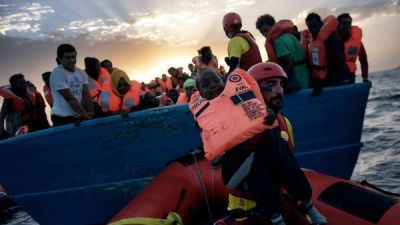 Rescatan m�s de 6.000 inmigrantes del Mediterr�neo en un s�lo d�a