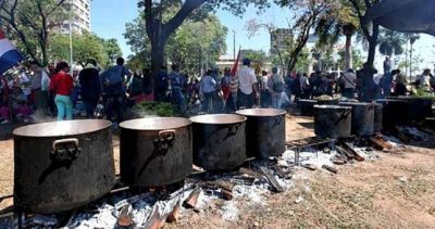 Docentes porte�os participar�n de las ollas populares por la emergencia social