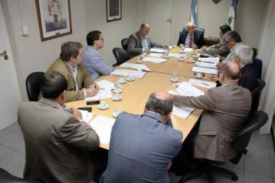 Blanqueo, moratoria, fondos para comunas y titularizaci�n, los temas en Diputados