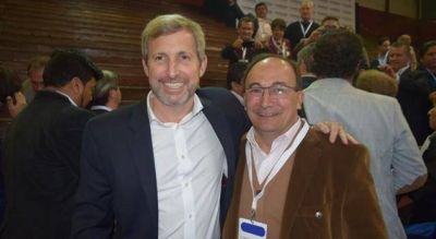 Salom�n dialogo con varios funcionarios Nacionales