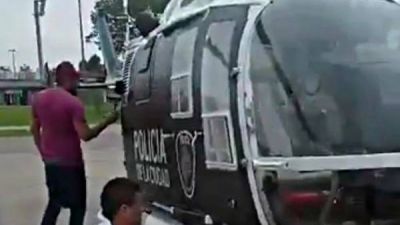 Un helic�ptero puro marketing durante la presentaci�n de la nueva Polic�a de la Ciudad