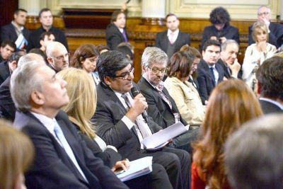 Arcando asegur� que Naci�n tendr� en cuenta la posici�n de la Provincia