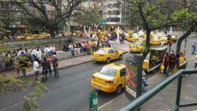 Paro y movilizaci�n de los taxistas
