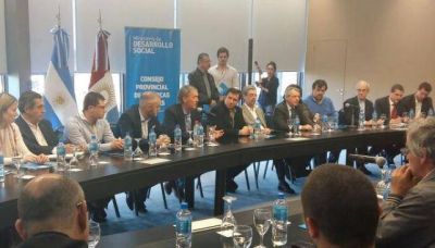 La Provincia eval�a una ayuda para 69 mil familias indigentes