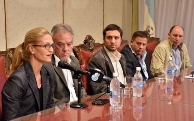 Presentaron la nueva operatoria de Aerol�neas Argentinas en La Pampa