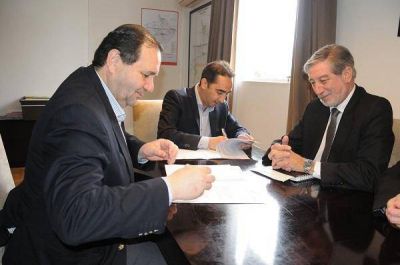 Convenio entre Mor�n y el OPDS para gestionar residuos s�lidos urbanos