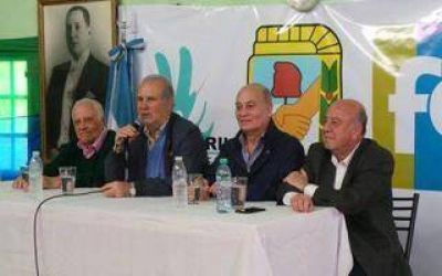 Cacho �lvarez: 