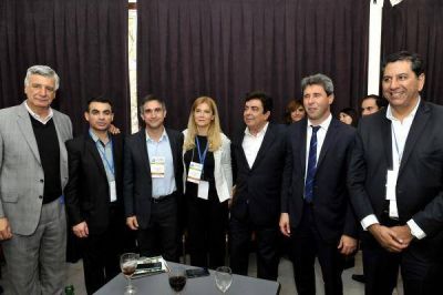 Los Esmeralda pegaron el faltazo a la FAM y el resto del peronismo cada vez los mira m�s feo