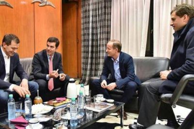 El Grupo Esmeralda peg� el faltazo a la FAM para juntarse con Urtubey