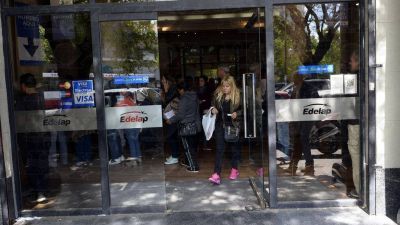 Hartos del mal servicio el�ctrico, fueron a Edelap