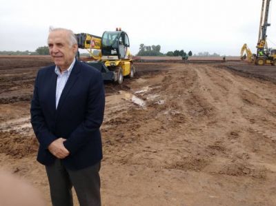 El intendente recorri� los trabajos en la nueva central t�rmica