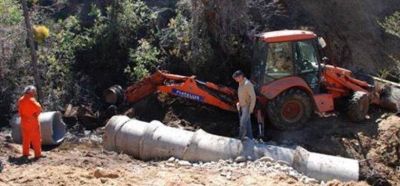 La Municipalidad de Esquel realiza tareas de enripiado y apertura de caminos en Alto R�o Percy