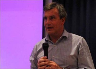Castelli: �El vuelo directo con C�rdoba supera el 90% de ocupaci�n�