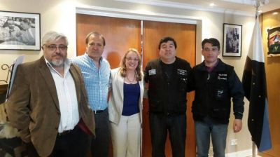 La Gobernadora recibi� al titular de Canal 9 y SATSAID
