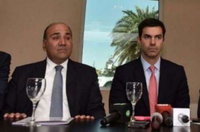 El tucumano Manzur le tir� flores a Urtubey: 