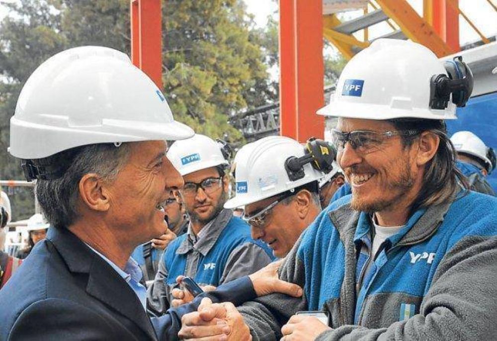 Macri prepara su reforma laboral con el petrleo como caso testigo