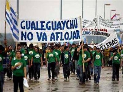 La Asamblea de Gualeguaych� realizar� una �volanteada� en contra de la derogaci�n de la ley de la madera 