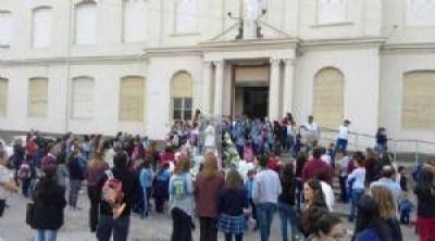 La Virgen del Pilar, con la gente