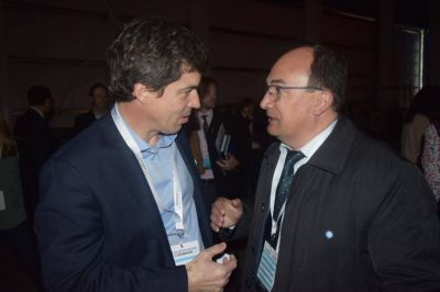 El Intendente Salom�n habl� con el Subsecretario Nacional de Recursos H�dricos