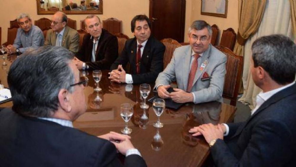 Proponen instalar la rueda rotaria en el l�mite con Chile