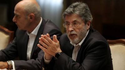 Inflaci�n y vientos de cambio en la Aduana