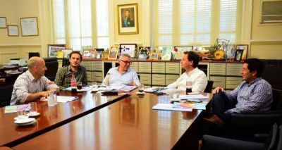 Intendentes buscan financiamiento del BID a trav�s del Ministerio del Interior