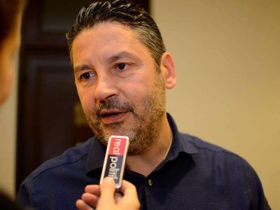 Gustavo Men�ndez: �No puede cerrar ninguna ecuaci�n econ�mica con gente afuera�