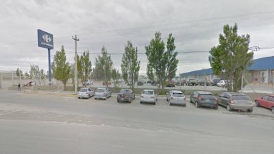 Piden al municipio habilitar calle para �uso p�blico� ubicada dentro del predio de un supermercado