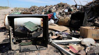 Centenario comienza a juntar basura electr�nica