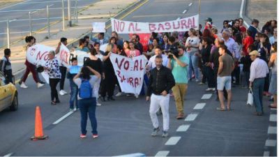�No quiero vivir a 5 km de toneladas de basura�