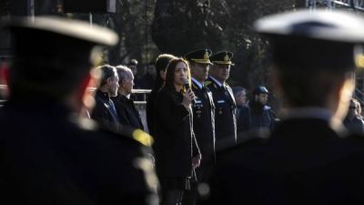 Mar�a Eugenia Vidal le saca poder a la polic�a bonaerense y le entrega el manejo de los gastos a un civil