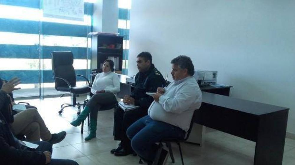 Reuni�n con vecinos del barrio ATE III