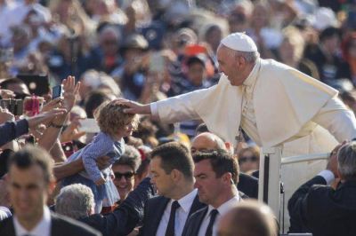 Francisco: hagamos una revoluci�n cultural con las obras de misericordia
