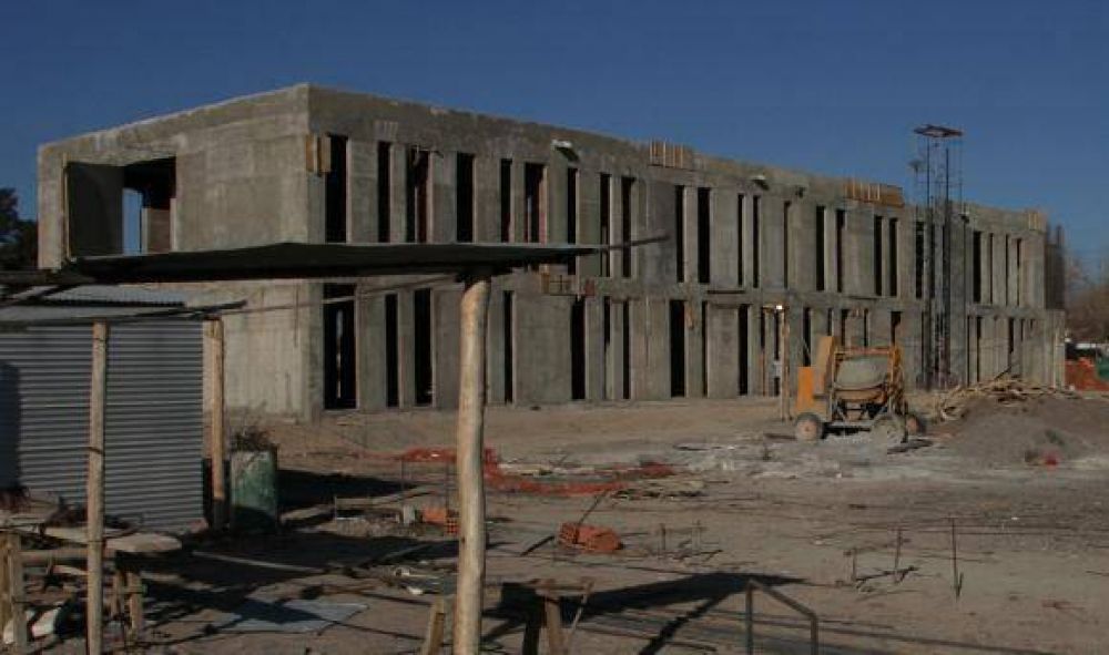 Tras un largo freno, retoman las obras en la Escuela de M�sica