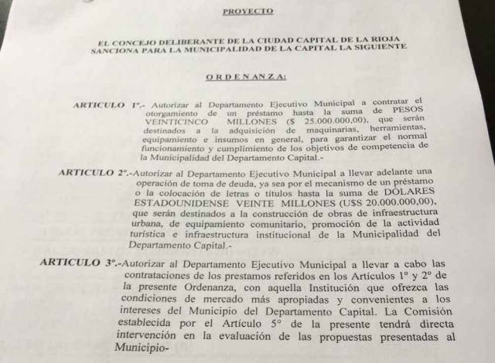 Paredes Urquiza busca tomar deuda por 20 millones de d�lares