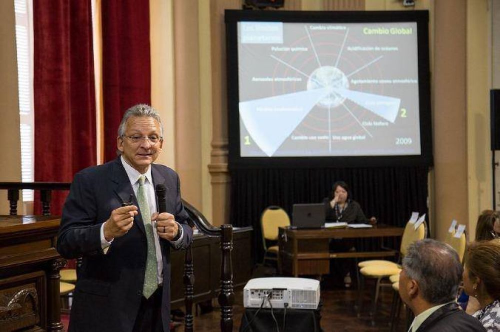 Especialista cuestiona la pol�tica de desmontes en Salta