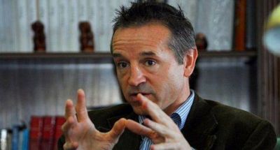 La CGT aceptar�a un bono de $ 5.000 y a pagar hasta en tres cuotas Jorge Sola, sindicato de Seguros