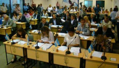 L�baque recibe a ediles de la oposici�n, tras cr�ticas en el Concejo