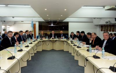 Bordet impulsa junto a otros gobernadores transferencia directa de recursos para las provincias 