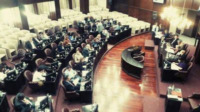 Diputados aprob� el presupuesto para el 2017 y pas� a Senadores para su revisi�n
