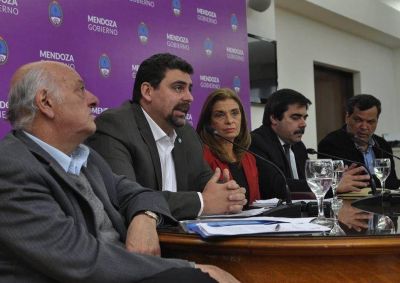 Mendoza eval�a, en vez del bono, un �plus social�