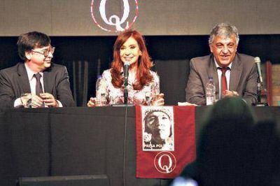 �El camino es el de las ideas�