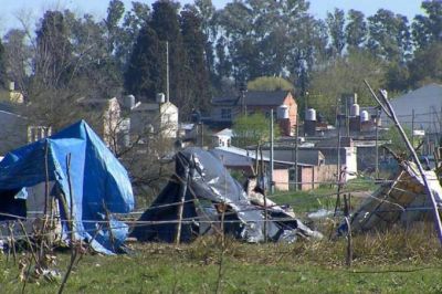 Movimientos Sociales califican como �triunfo� la suspensi�n del desalojo en Romero