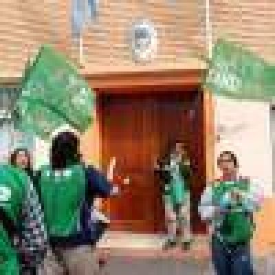 Trabajadores se manifestaron en las puertas del Ministerio de Econom�a