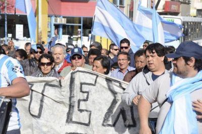 Arcioni cree que el presente de Guilford no es consecuencia de la crisis textil que vive el pa�s