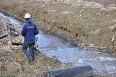 L�quidos cloacales se vuelcan sin tratamiento en el r�o Grande